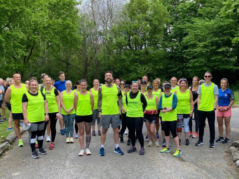 Group of people in Havens Hospices branded running vests