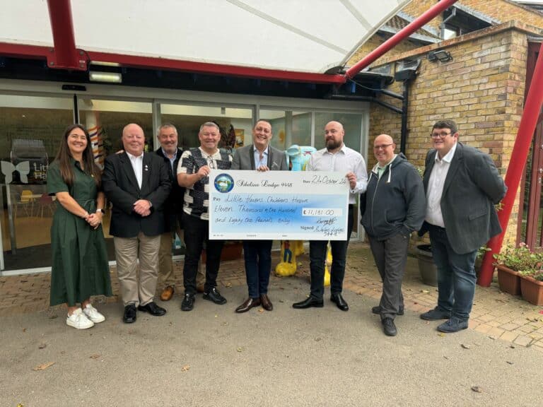 Sibelius Lodge donation to Little Havens