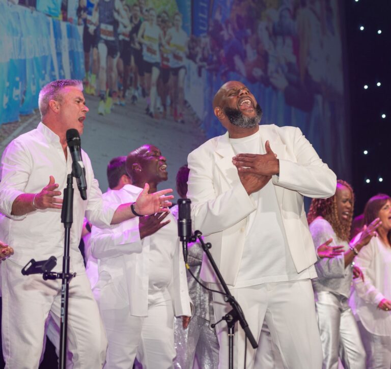 Northants Sings Out at Havens Hospices Gala Ball