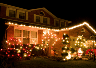 House decorated in christmas lights
